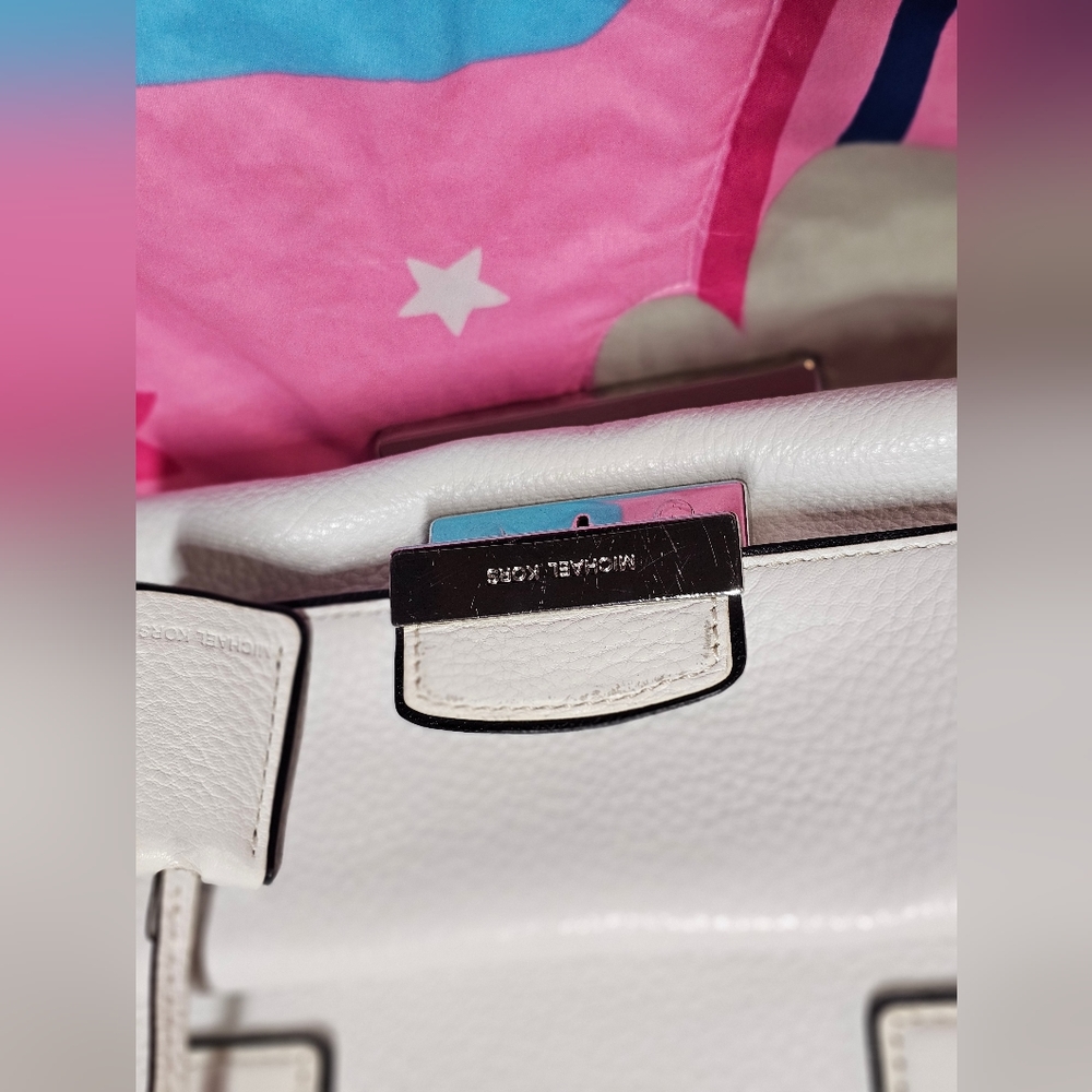 MICHAEL KORS  LEATHER SHOULDER BAG - Picture 12 of 17